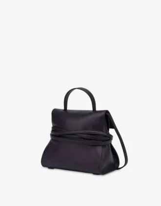 bolso tie me pequeo de moschino 2 1 330x421 - Bolso Tie Me peque&ntilde;o de Moschino