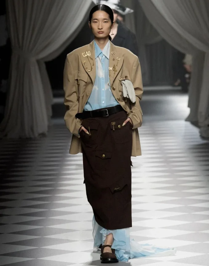 Camisa de georgette «In The Cloud» Camisa de georgette «In The Cloud»
