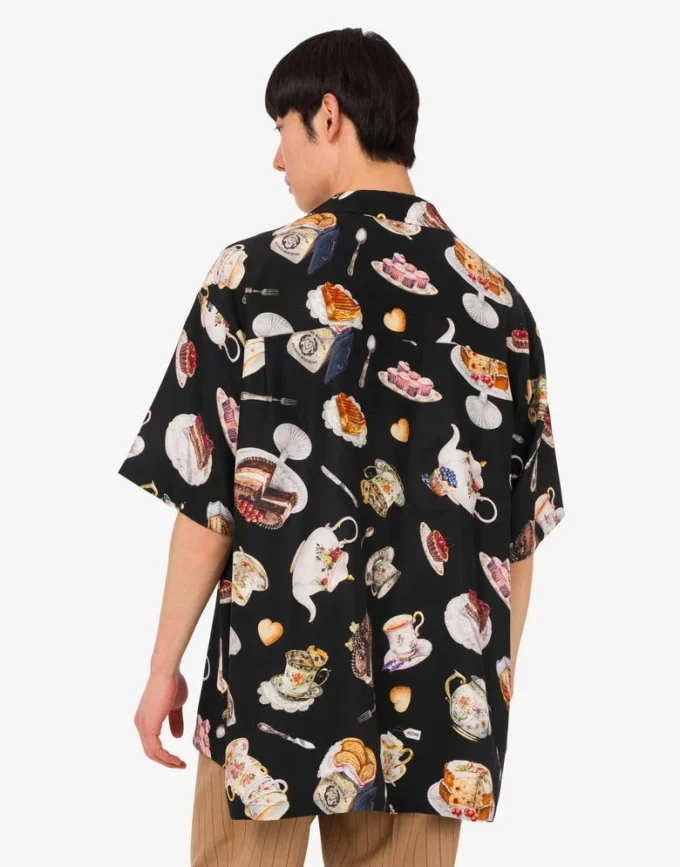 Camisa de satén de seda estampada Camisa de satén de seda estampada