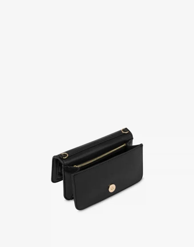Cartera acolchada con cadena Logotipo con letras Cartera acolchada con cadena Logotipo con letras