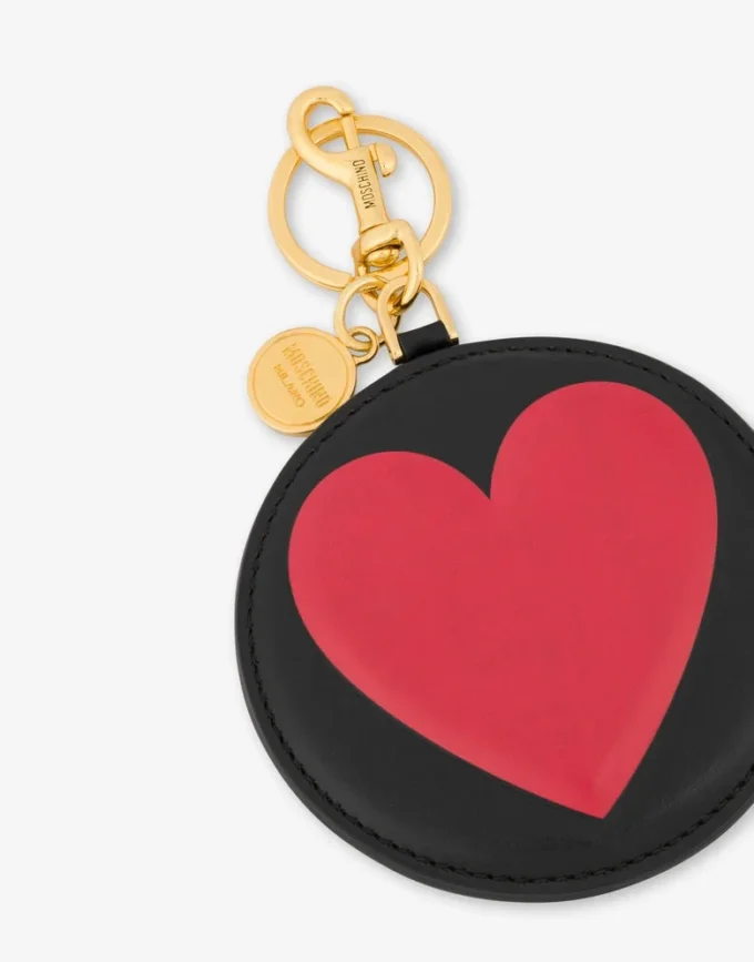 Llavero de piel de becerro con corazón grande