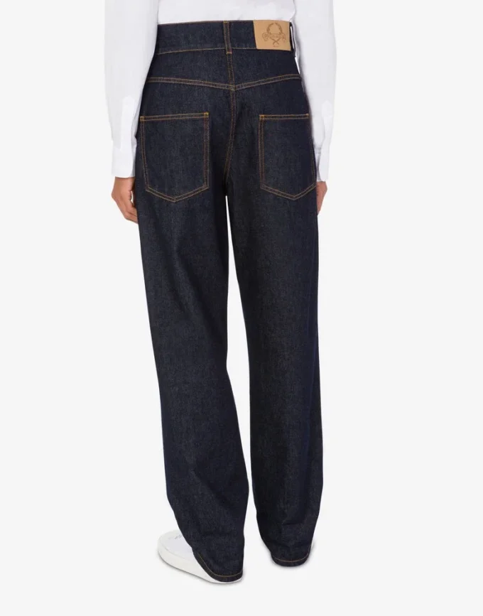 Pantalones de mezclilla azul Parche con corona de laurel Pantalones de mezclilla azul Parche con corona de laurel