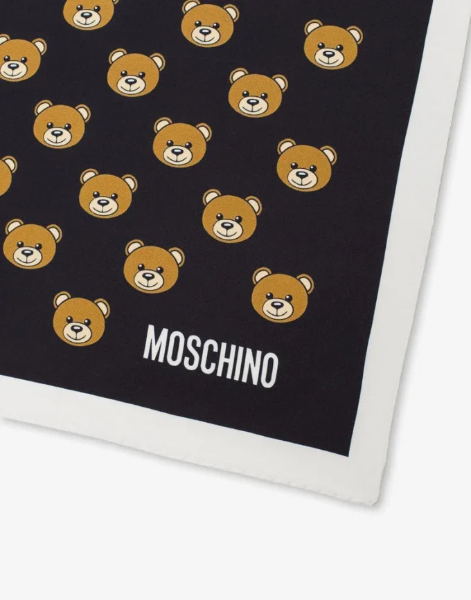 Pañuelo de seda con estampado de ositos de peluche por toda la superficie