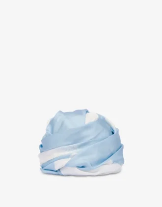 Turbante de sarga de seda Nubes de archivo
