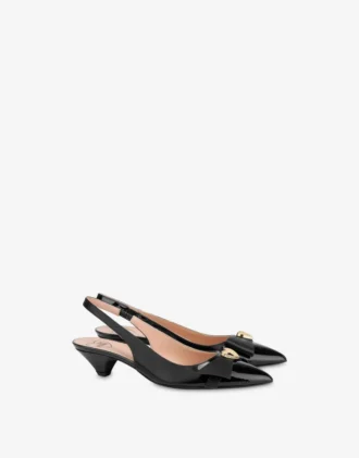 Zapatos de salón de charol con talón abierto